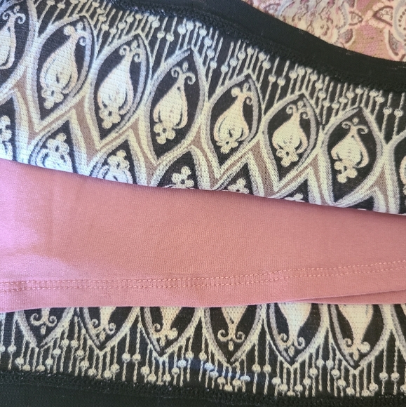 Access Liz Claiborne tunic top, semi sheer mesh with lined bodice, v neck - Picture 5 of 5